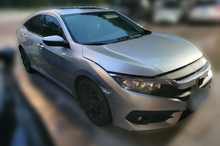Used Honda Civic 2016 220TURBO CVT Luxury Edition Front Right 45 Deg