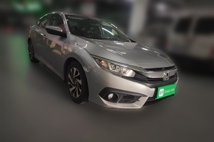 Used Honda Civic 2016 220TURBO CVT Luxury Edition Front Right 45 Deg