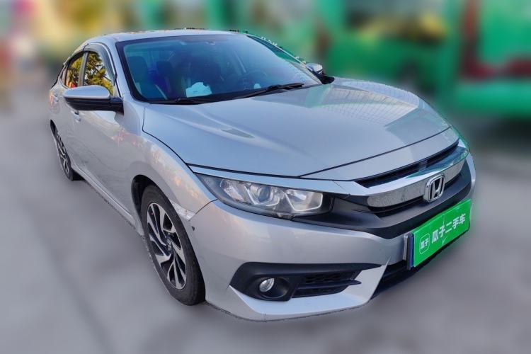 Used Honda Civic 2016 220TURBO CVT Luxury Edition Front Right 45 Deg