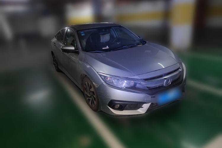 Used Honda Civic 2016 220TURBO CVT Luxury Edition Front Right 45 Deg