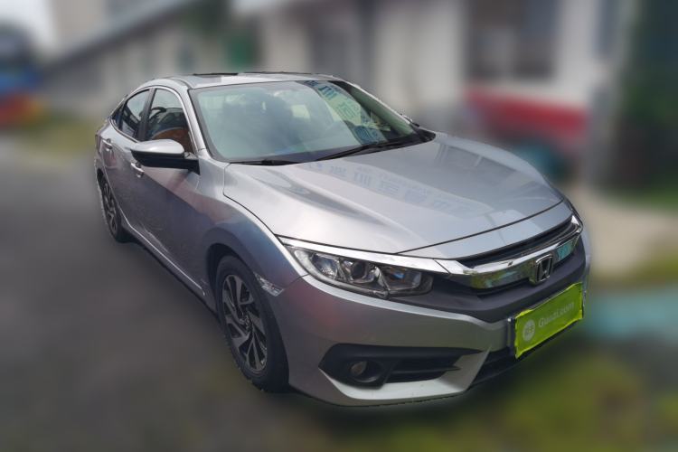 Used Honda Civic 2016 220TURBO CVT Luxury Edition Front Right 45 Deg