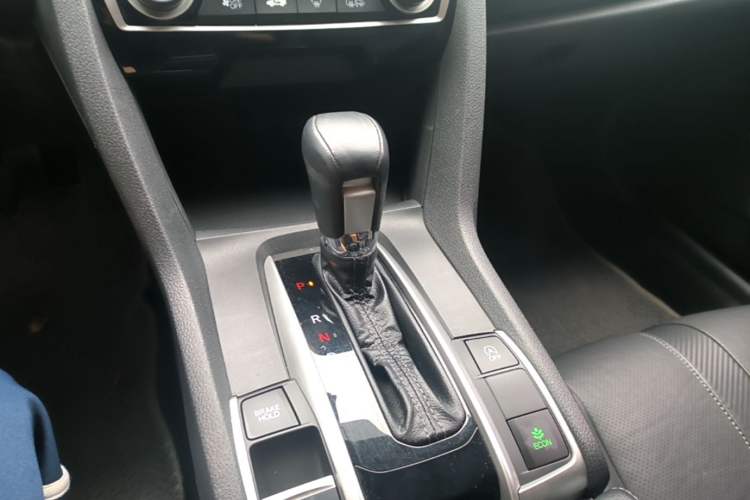 Used Honda Civic 2016 220TURBO CVT Prestige Edition Gear Lever