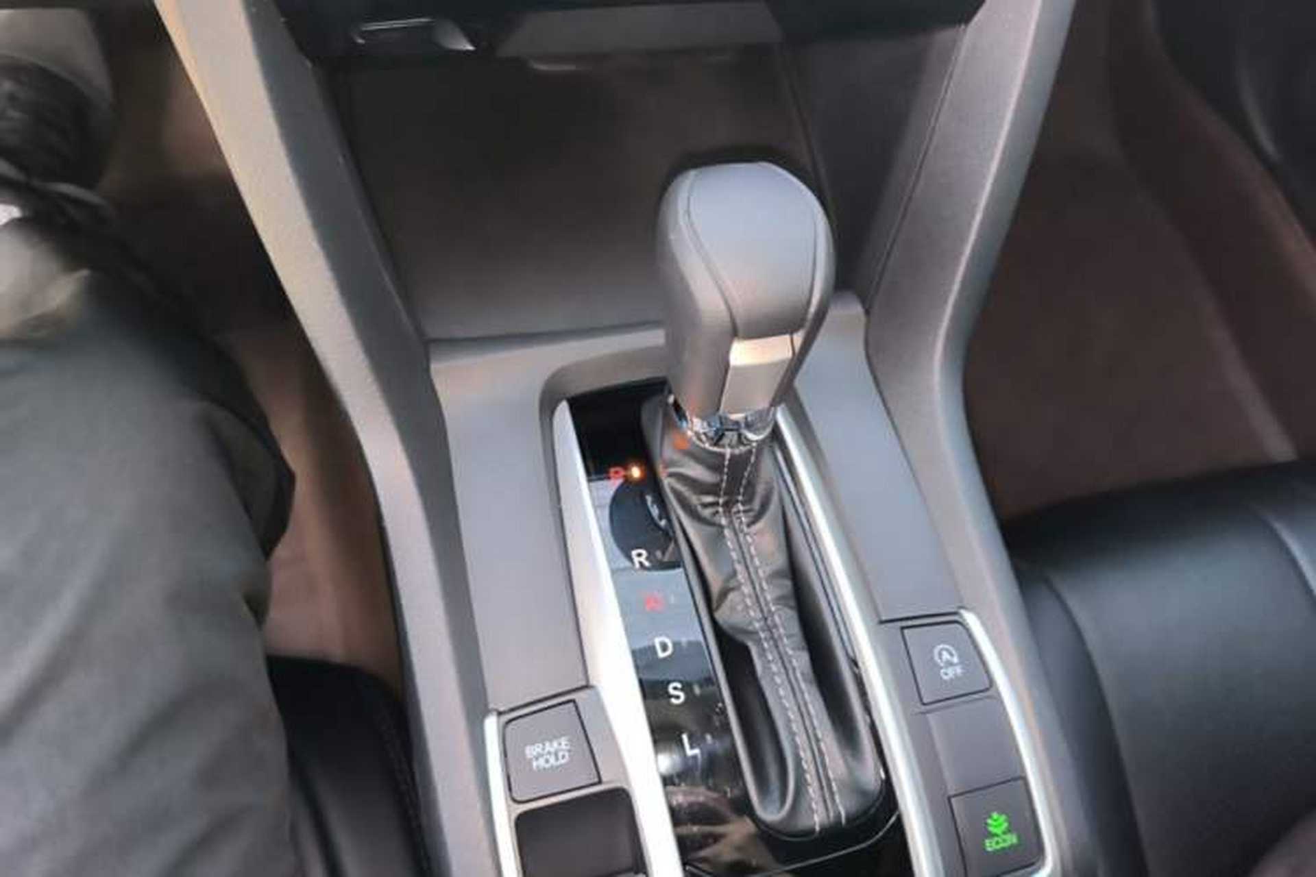 Used Honda Civic 2016 220TURBO CVT Prestige Edition Gear Lever