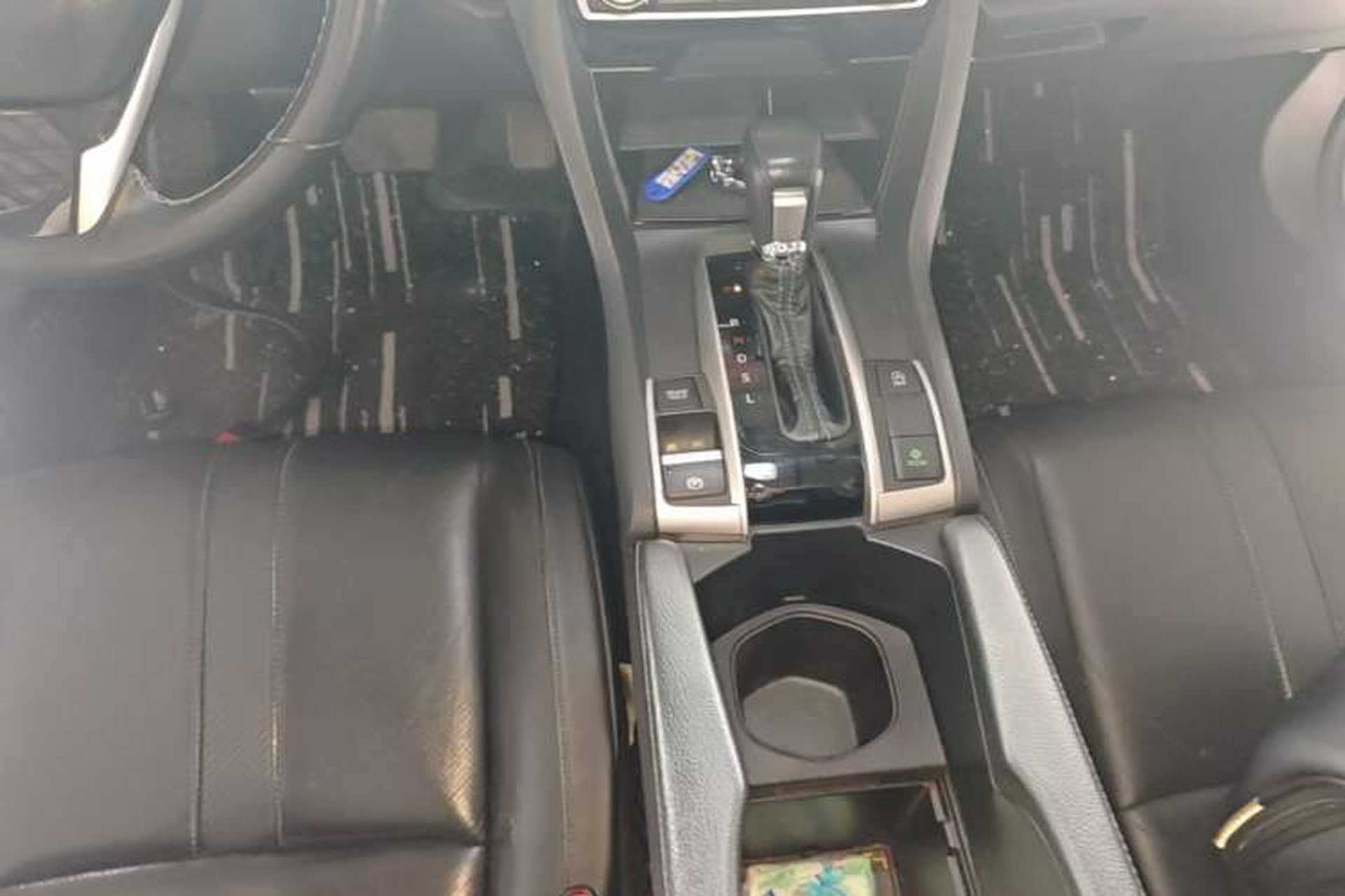 Used Honda Civic 2016 220TURBO CVT Prestige Edition Gear Lever