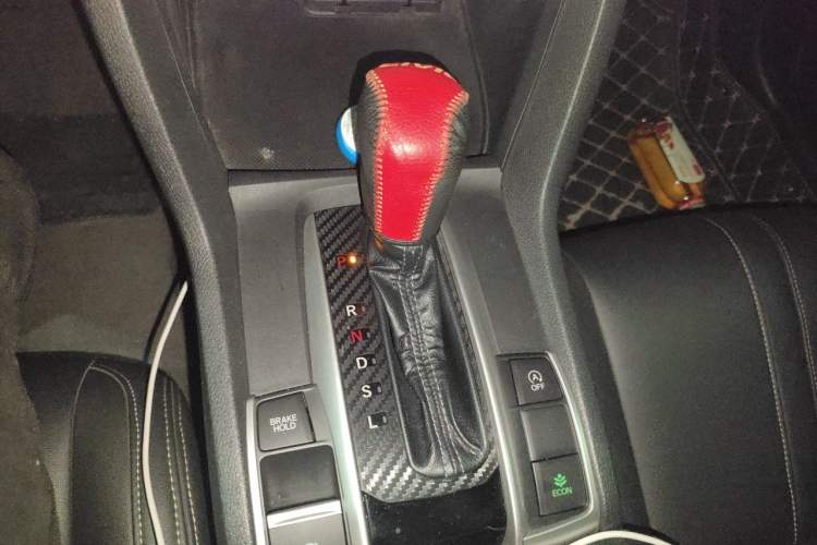 Used Honda Civic 2016 220TURBO CVT Luxury Edition Gear Lever