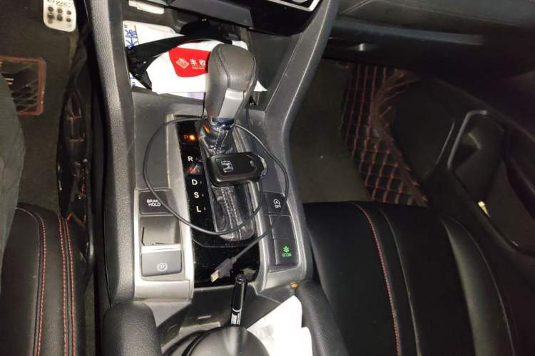 Used Honda Civic 2016 220TURBO CVT Luxury Edition Gear Lever