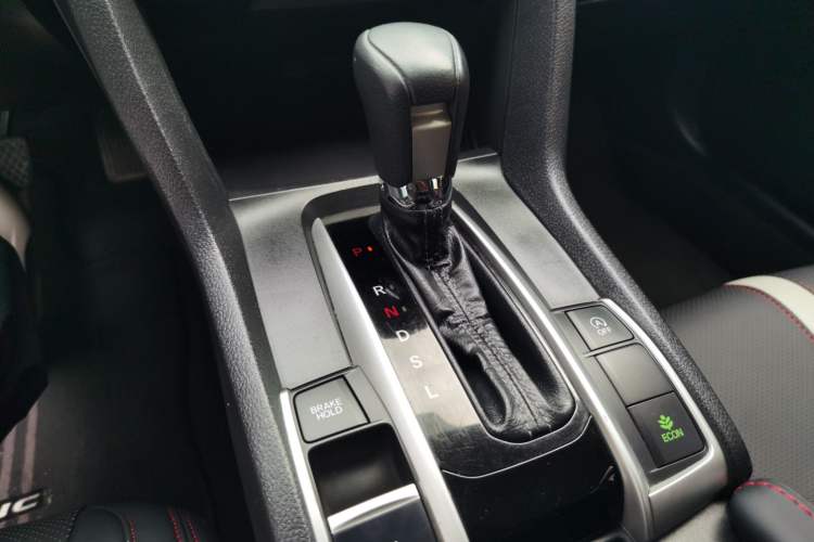 Used Honda Civic 2016 220TURBO CVT Luxury Edition Gear Lever