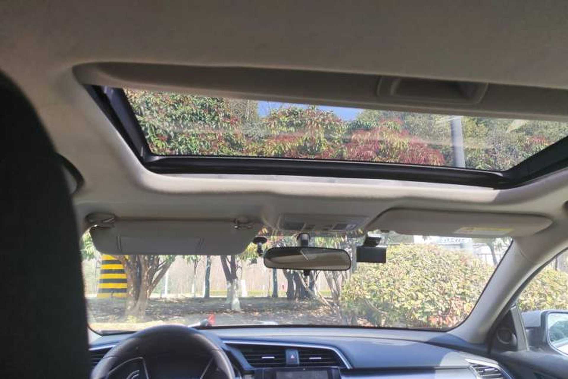 Used Honda Civic 2016 220TURBO Manual Luxury Edition Headliner