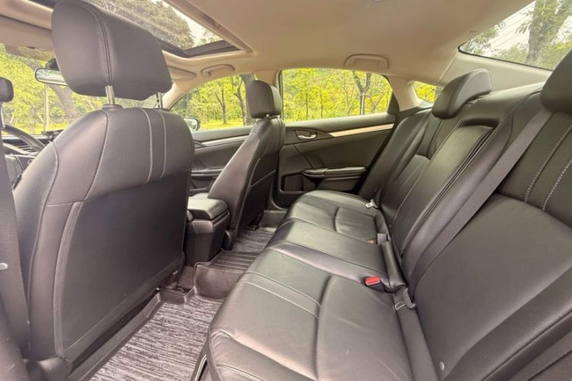 Used Honda Civic 2016 220TURBO CVT Prestige Edition Interior 1