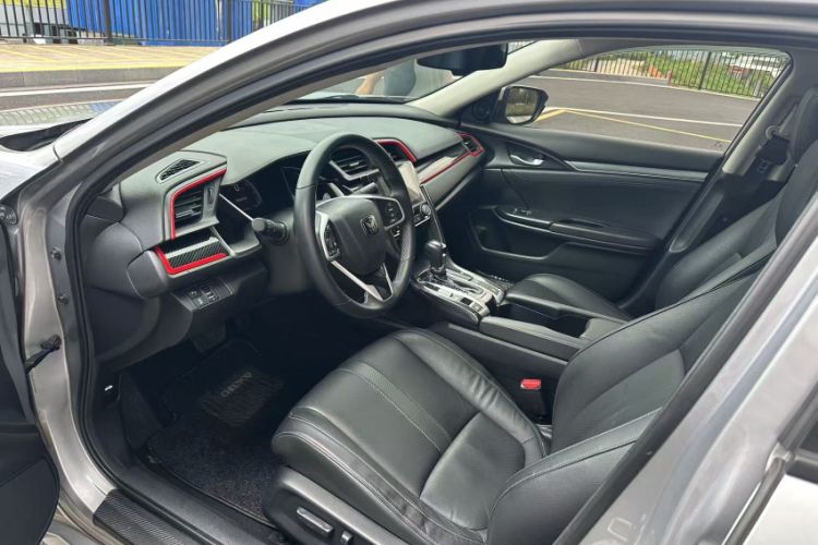 Used Honda Civic 2016 220TURBO CVT Prestige Edition Interior 3