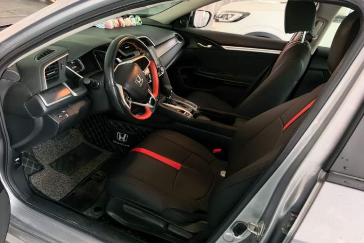 Used Honda Civic 2016 220TURBO CVT Luxury Edition Left Front Seat