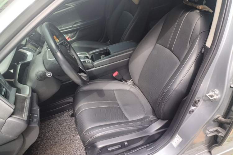 Used Honda Civic 2016 220TURBO CVT Prestige Edition Left Front Seat