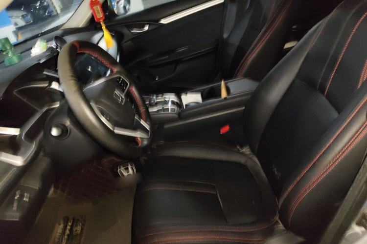 Used Honda Civic 2016 220TURBO CVT Luxury Edition Left Front Seat