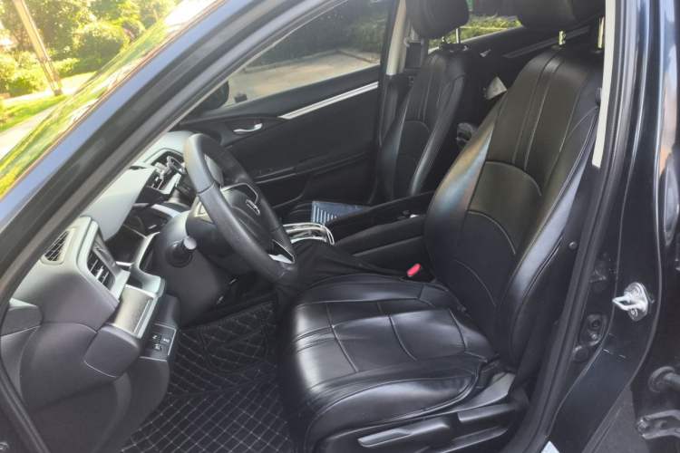 Used Honda Civic 2016 220TURBO CVT Luxury Edition Left Front Seat