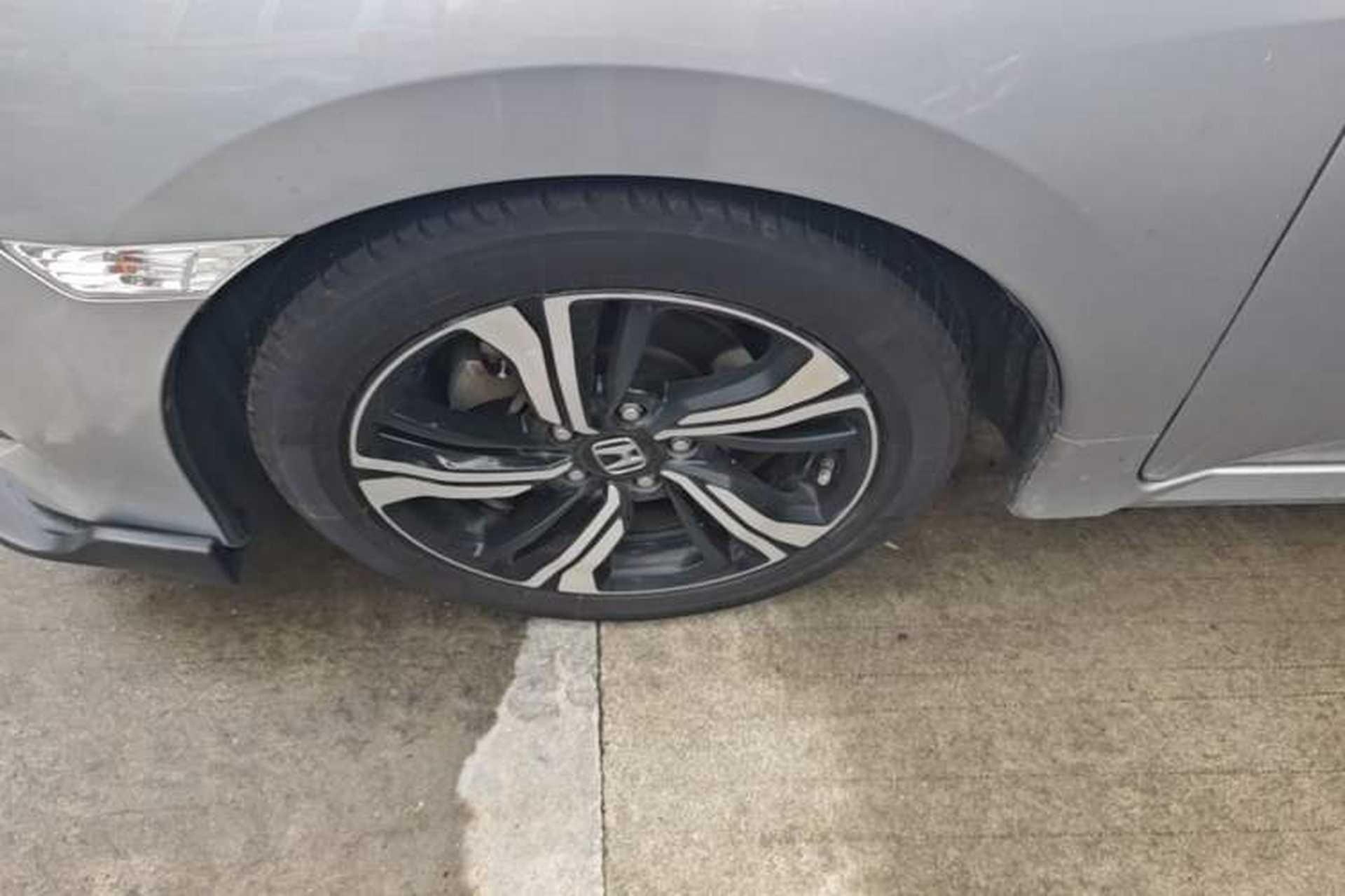 Used Honda Civic 2016 220TURBO CVT Prestige Edition Left Front Wheel Hub