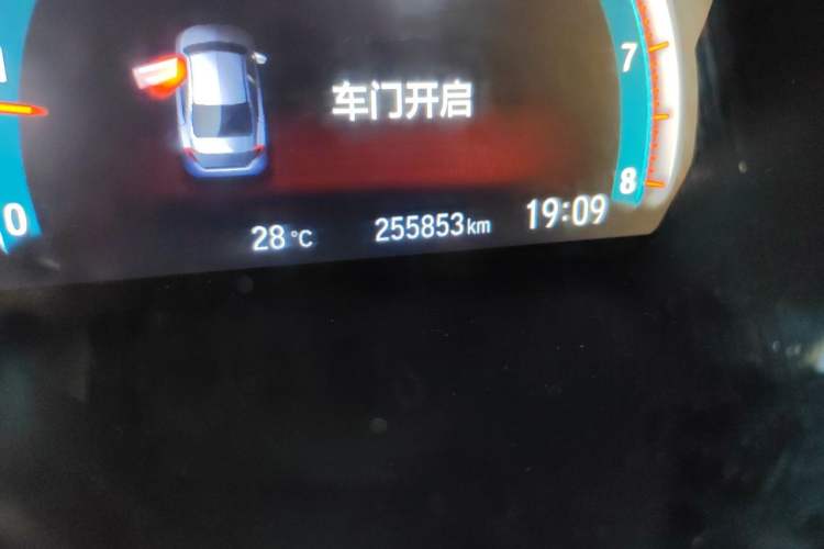 Used Honda Civic 2016 220TURBO CVT Luxury Edition Odometer Close Up