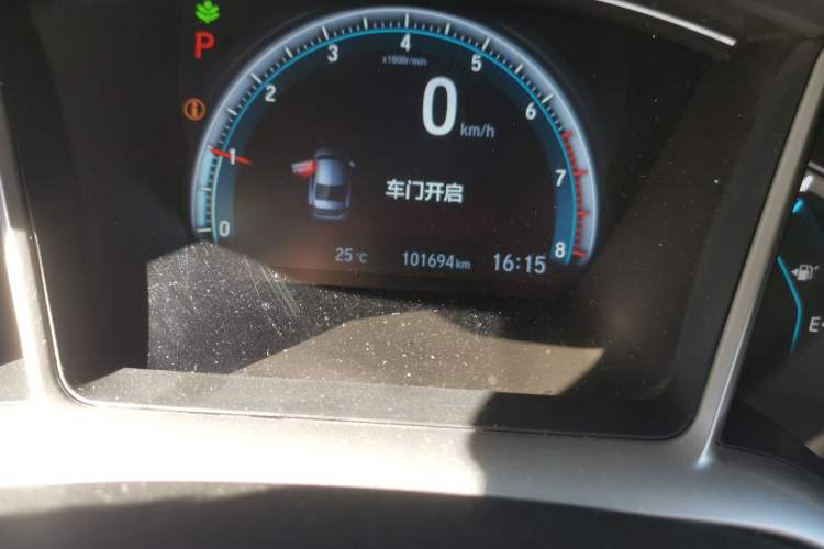 Used Honda Civic 2016 220TURBO CVT Prestige Edition Odometer Close Up