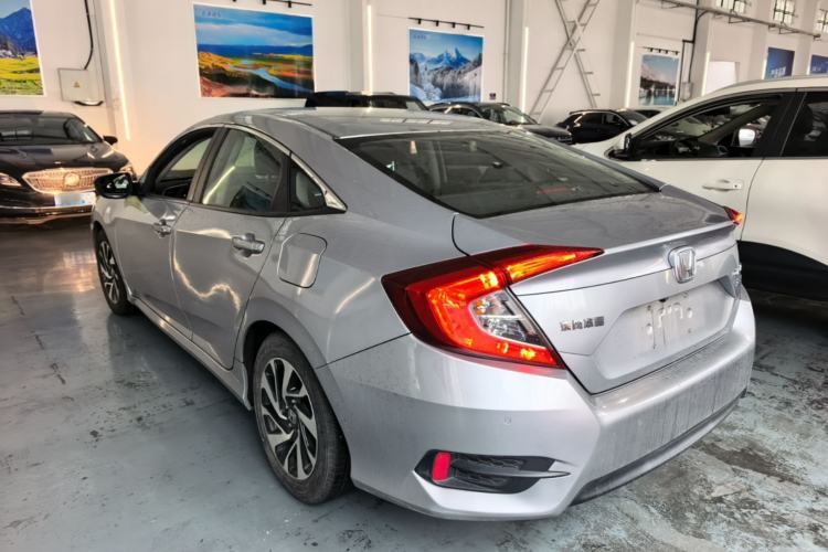 Used Honda Civic 2016 220TURBO CVT Luxury Edition Rear Left 45 Deg