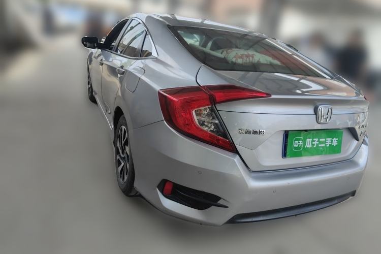 Used Honda Civic 2016 220TURBO CVT Luxury Edition Rear Left 45 Deg