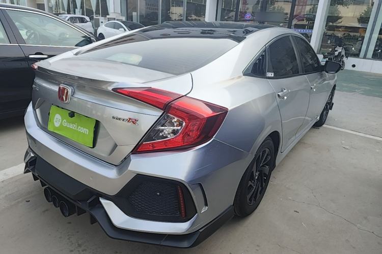 Used Honda Civic 2016 220TURBO CVT Luxury Edition Rear Right 45 Deg