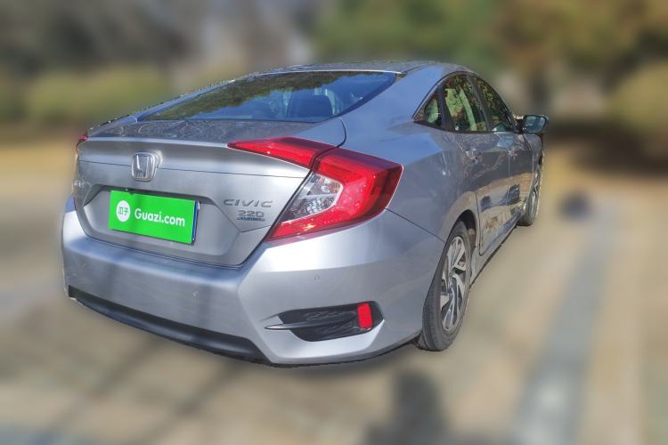 Used Honda Civic 2016 220TURBO Manual Luxury Edition Rear Right 45 Deg