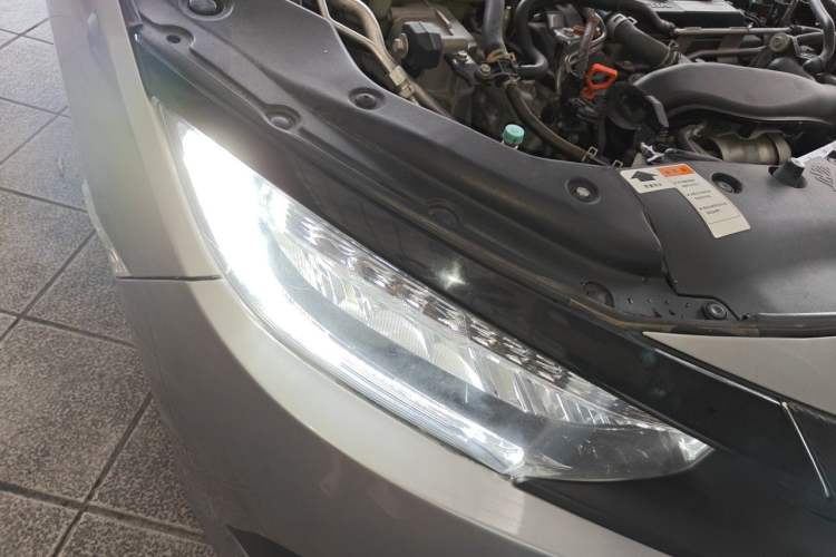 Used Honda Civic 2016 220TURBO CVT Prestige Edition Right Front Headlight