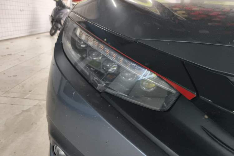 Used Honda Civic 2016 220TURBO CVT Prestige Edition Right Front Headlight
