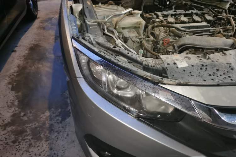 Used Honda Civic 2016 220TURBO CVT Luxury Edition Right Front Headlight