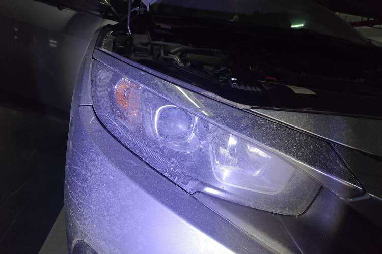 Used Honda Civic 2016 220TURBO CVT Luxury Edition Right Front Headlight