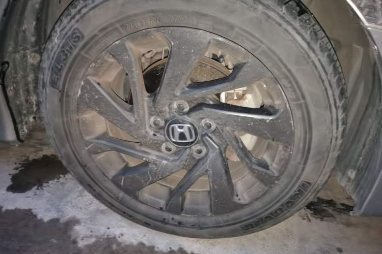 Used Honda Civic 2016 220TURBO CVT Luxury Edition Right Front Wheel Hub