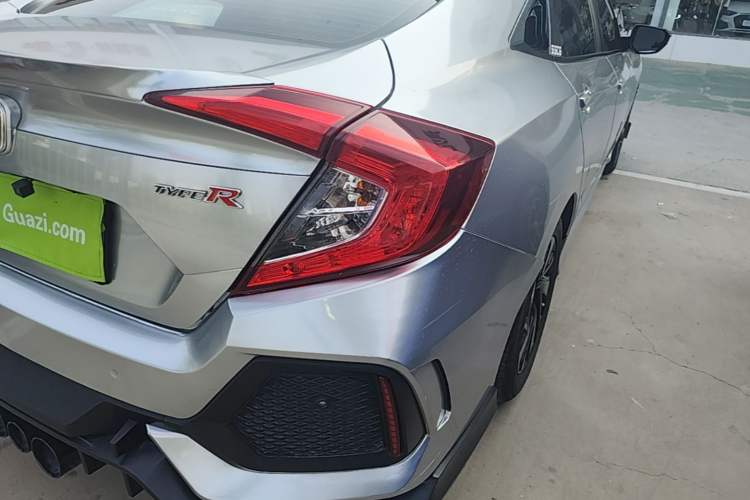Used Honda Civic 2016 220TURBO CVT Luxury Edition Right Rear Taillight