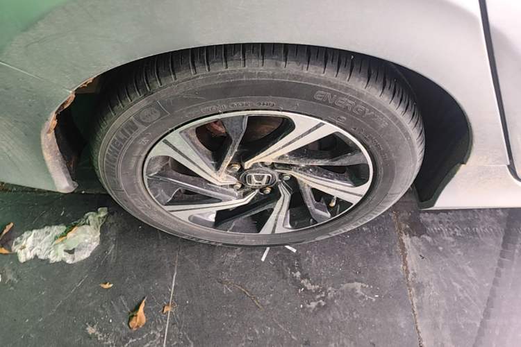 Used Honda Civic 2016 220TURBO CVT Luxury Edition Right Rear Wheel Hub