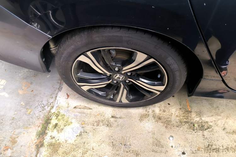 Used Honda Civic 2016 220TURBO CVT Prestige Edition Right Rear Wheel Hub