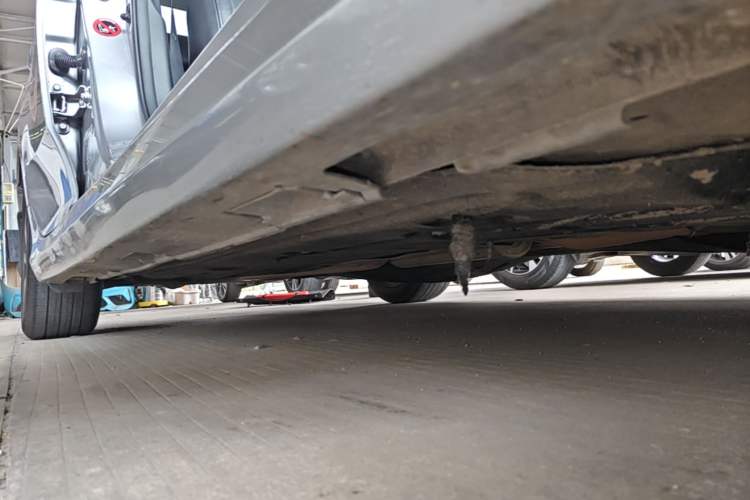 Used Honda Civic 2016 220TURBO CVT Luxury Edition Right Side Sill