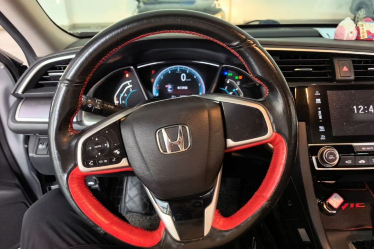 Used Honda Civic 2016 220TURBO CVT Luxury Edition Steering Wheel