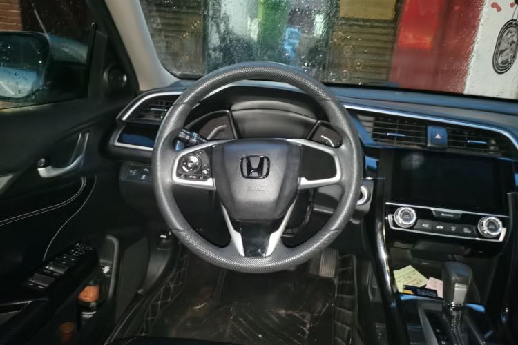 Used Honda Civic 2016 220TURBO CVT Luxury Edition Steering Wheel