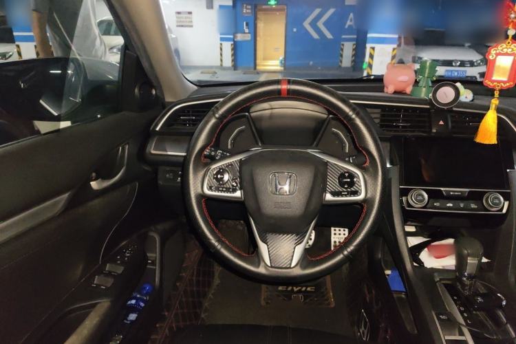 Used Honda Civic 2016 220TURBO CVT Luxury Edition Steering Wheel