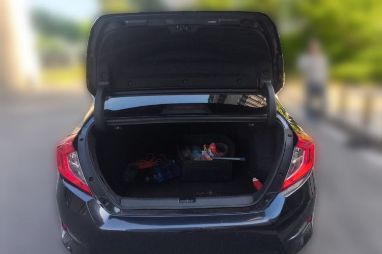 Used Honda Civic 2016 220TURBO CVT Luxury Edition Trunk