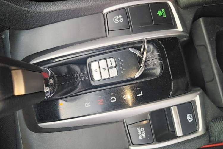 Used Honda Civic 2016 220TURBO CVT Luxury Edition Vehicle Key