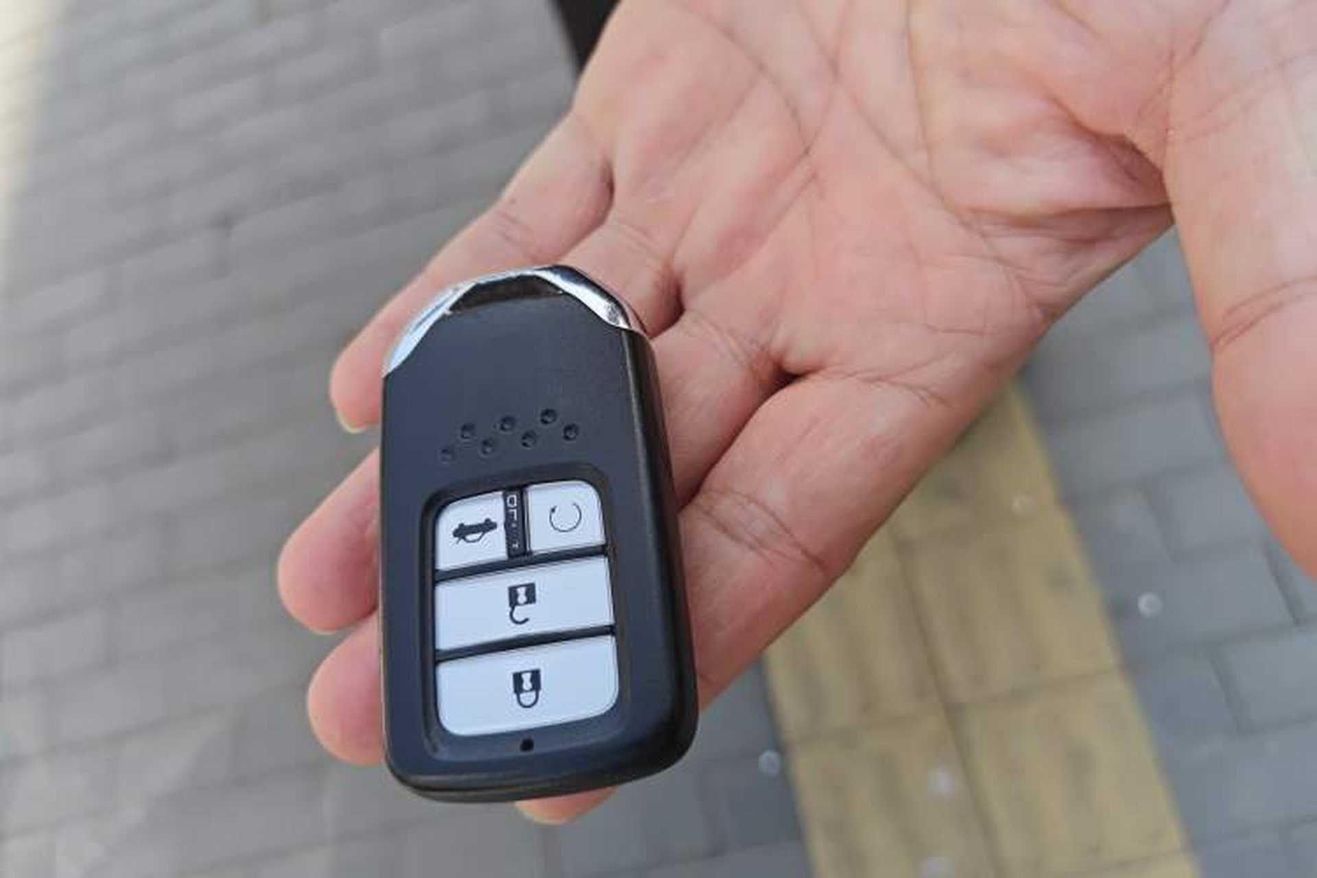 Used Honda Civic 2016 220TURBO CVT Prestige Edition Vehicle Key