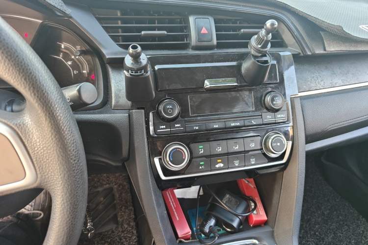 Used Honda Civic 2016 180TURBO Manual Comfort Version Audio And AC Panel