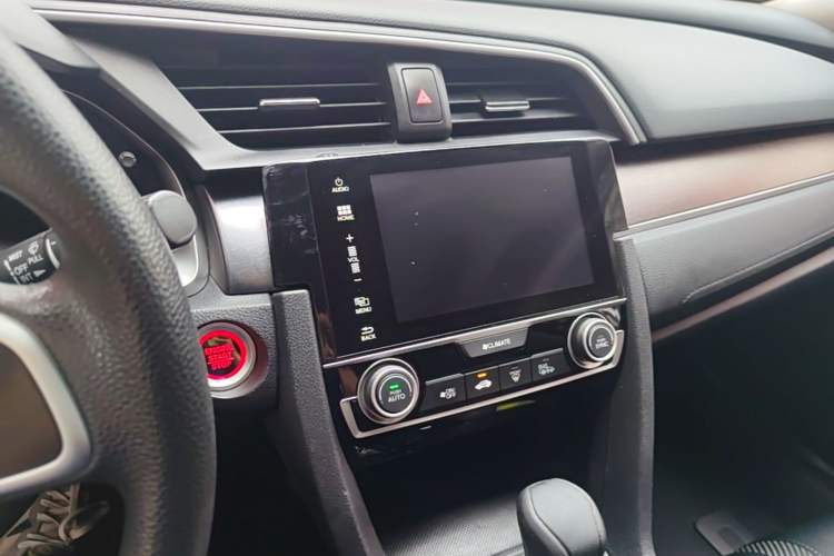 Used Honda Civic 2016 220TURBO CVT Luxury Edition Audio And AC Panel