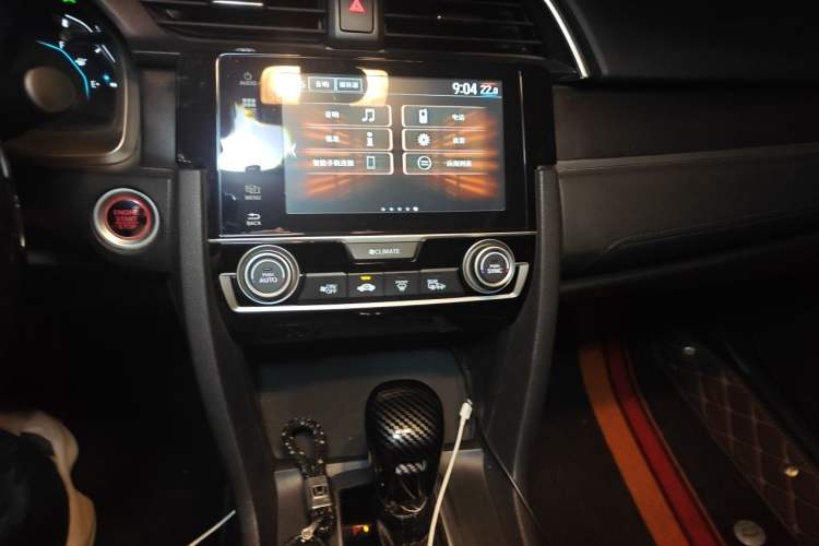 Used Honda Civic 2016 220TURBO CVT Luxury Edition Audio And AC Panel