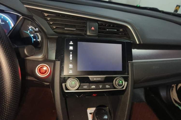 Used Honda Civic 2016 220TURBO CVT Luxury Edition Audio And AC Panel