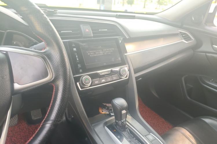 Used Honda Civic 2016 220TURBO CVT Luxury Edition Audio And AC Panel