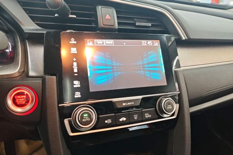 Used Honda Civic 2016 220TURBO CVT Luxury Edition Audio And AC Panel