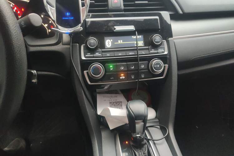 Used Honda Civic 2016 180TURBO CVT Comfort Version Audio And AC Panel