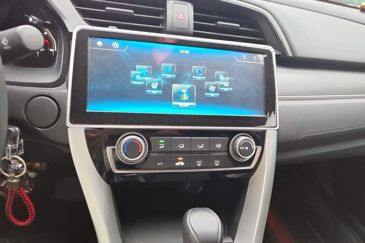 Used Honda Civic 2016 180TURBO CVT Comfort Version Audio And AC Panel