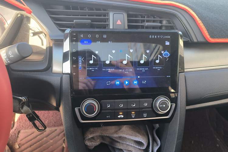 Used Honda Civic 2016 180TURBO CVT Comfort Version Audio And AC Panel