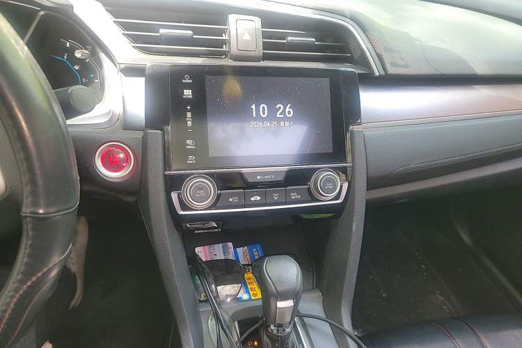 Used Honda Civic 2016 220TURBO CVT Luxury Edition Audio And AC Panel
